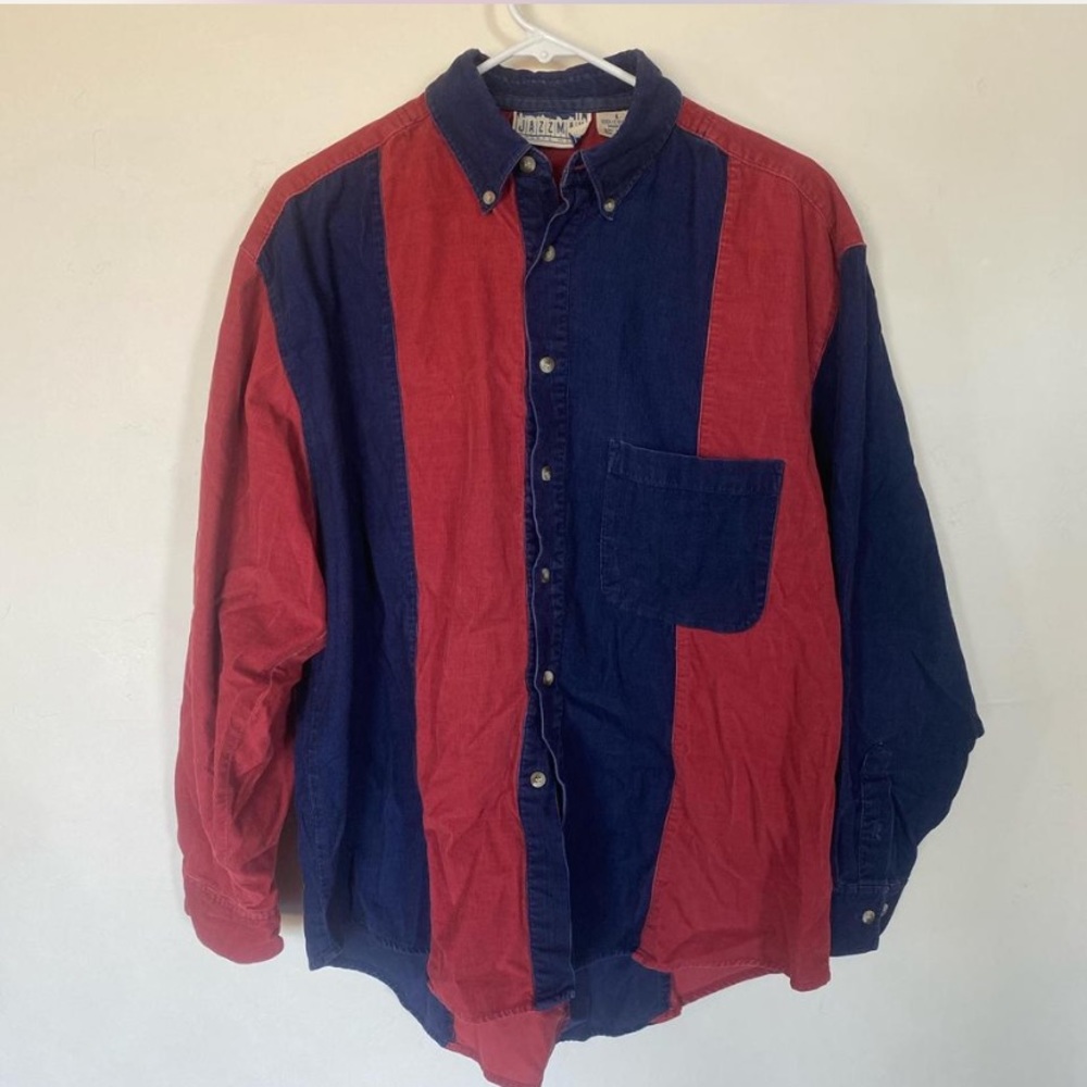 Men’s long sleeve corduroy button down size large